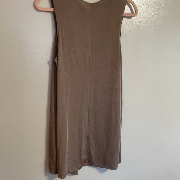 SLINKY Brand Sleeveless Cardigan - Picture 10 of 12